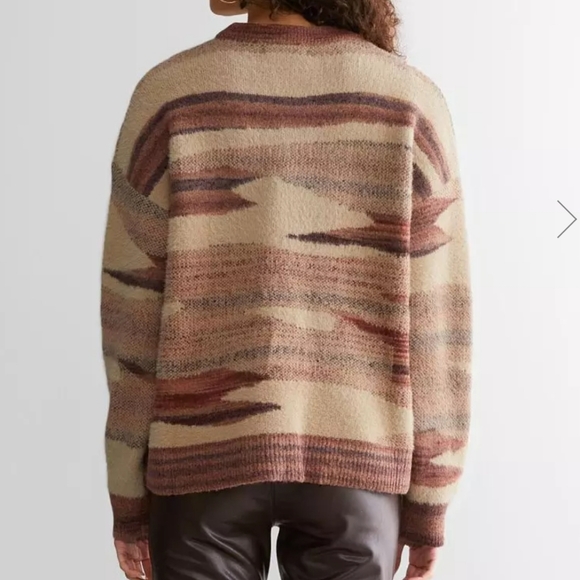 Gilded Intent Cozy Sweater - Picture 3 of 9